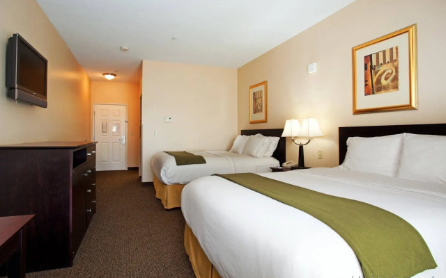 Holiday Inn Express Hotel & Suites Longmont by IHG