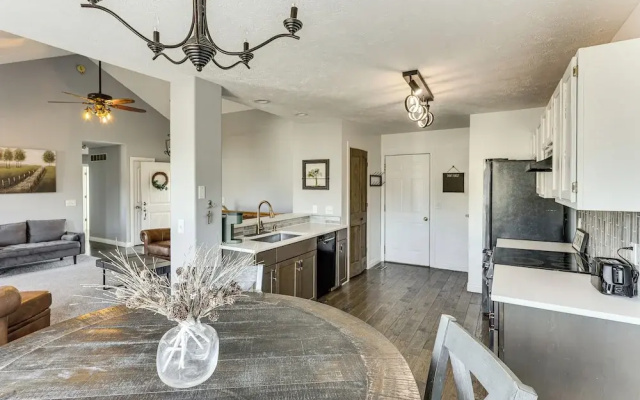 Spacious & Family Friendly! Lincoln Home w/ Deck