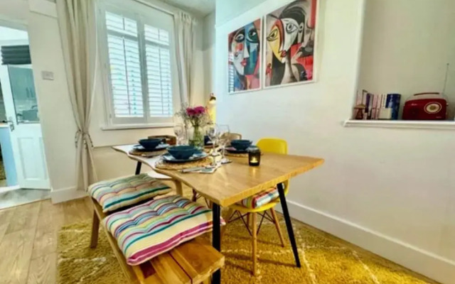 Traditional Belfast House 10 Mins From City Centre