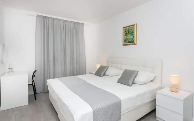 Apartment Dupcic - Two Bedroom Apartment With Balcony