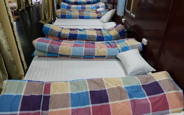 Green Hill Hostel & Homestay