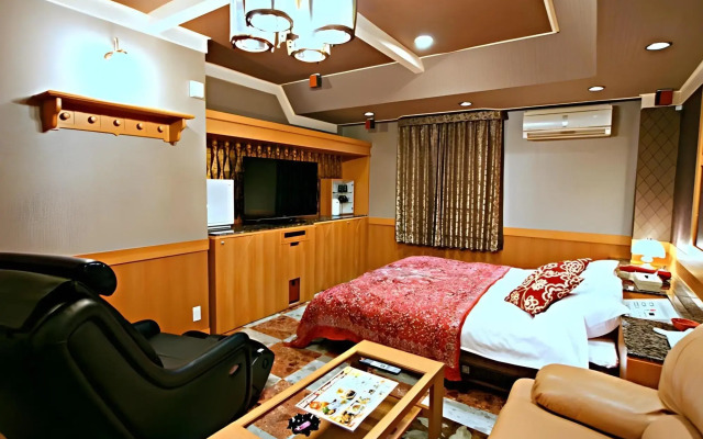 Sari Resort Kawanishi -Adults Only