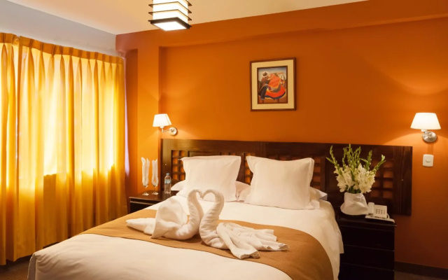 Inti Punku Alameda Inn