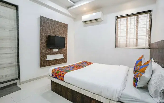 Fabhotel Krishna Inn