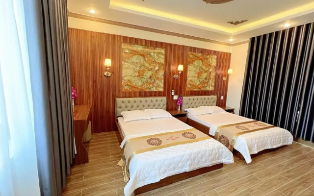 Huong Tuyet Motel