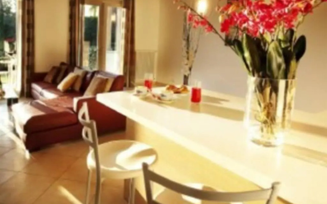 Tremezzo Residence 5-1 of 11 Apartments in An Exclusive Residence by Italian Apartments
