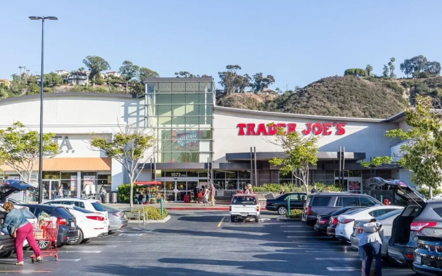 Stunning Mission Valley Suites by Sonder