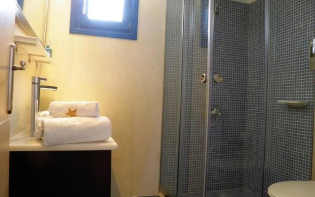 Santorini Traditional Suites