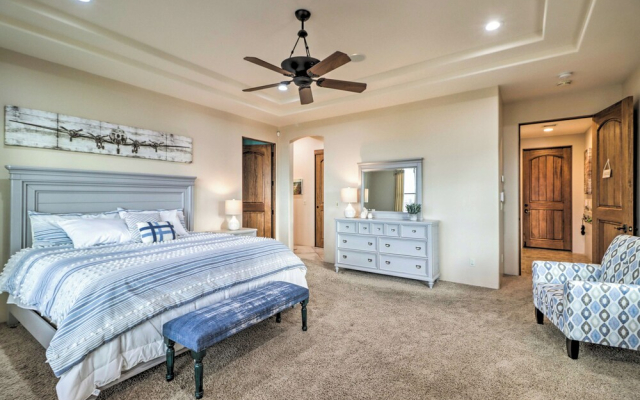 Pool & Spa: Pet-friendly Mansion in Phoenix!