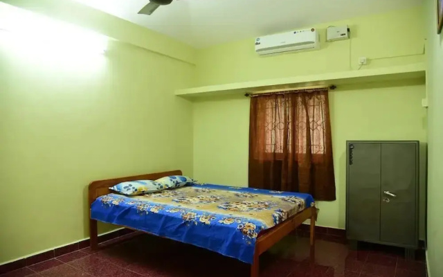 Nirvaah Room Siolim- Kitchenete