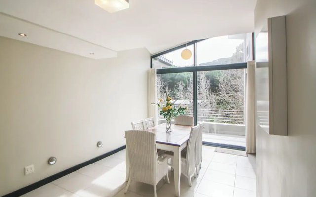 Three Bedroom Apartment in Camps Bay