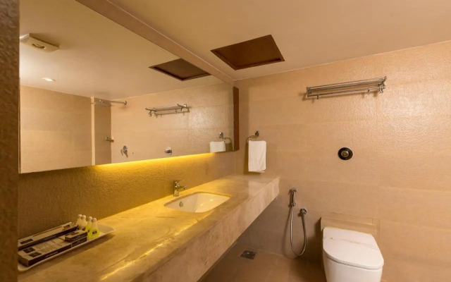 Grand Plaza Suites
