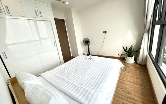 1 bedroom with twin bed in Vinhomes GreenBay Hanoi