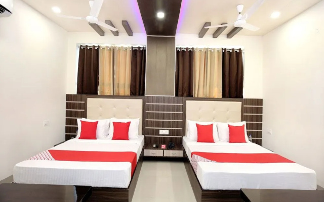 OYO 12354 Hotel Sangreela