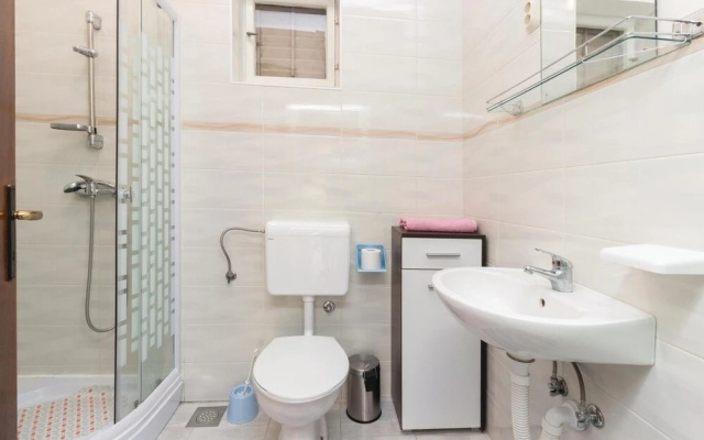 Awesome Home in Zadar With 2 Bedrooms and Wifi