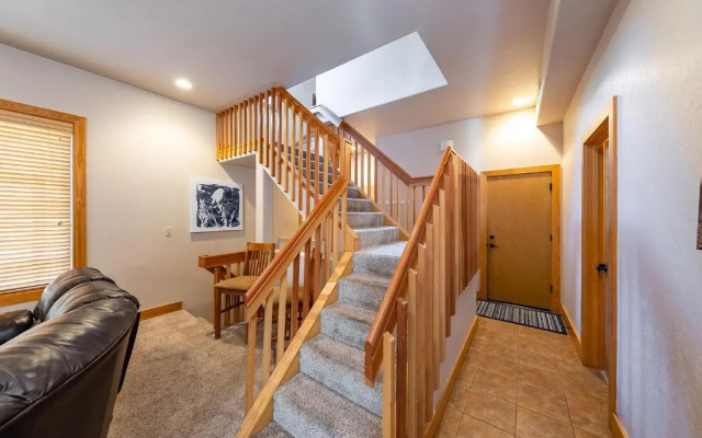 Sierra Pines Villa