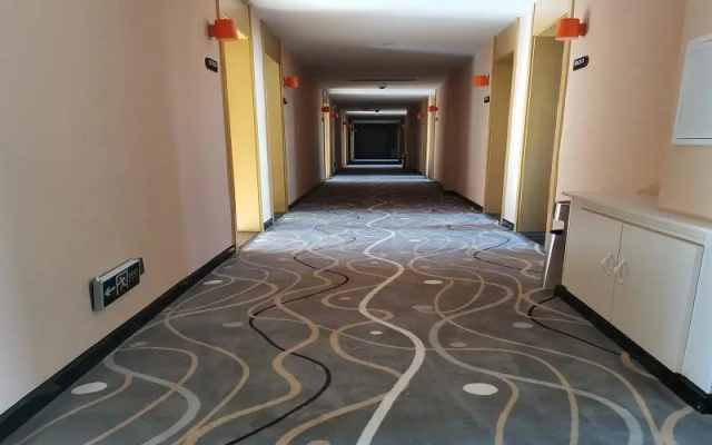 7 Days Premium Hotel Qinhuangdao Lulong Bus Station Yongwang Street