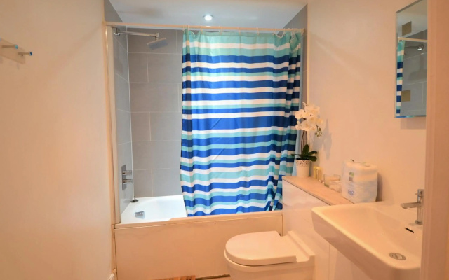 One Bedroom Apartment in Bayswater