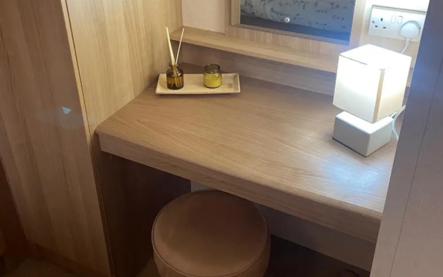 2 Bed Caravan-sleeps 6-pet Friendly