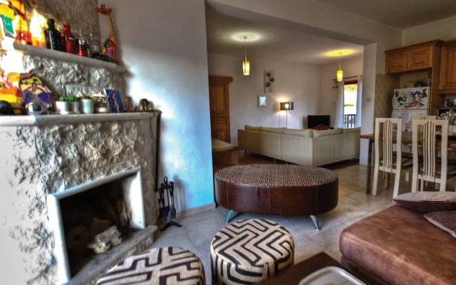 Lania Royal Oak House by TrulyCyprus