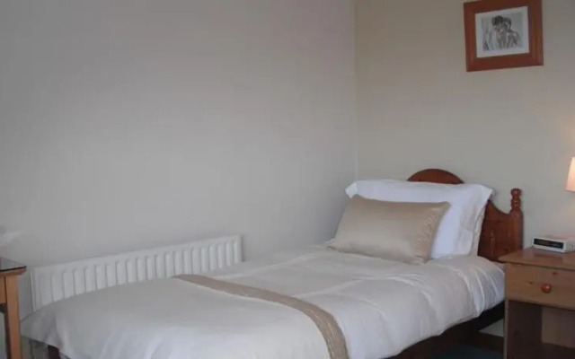Cornerstones B&b
