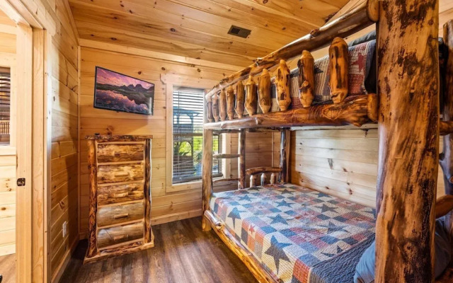 Gatlinburg Views Lodge 5 Bedroom Cabin
