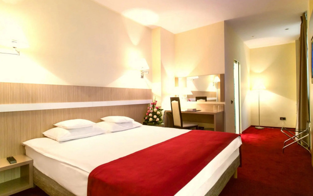 Trianon Hotel