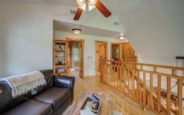 Four Bear Hideaway Coosawattee River Resort!