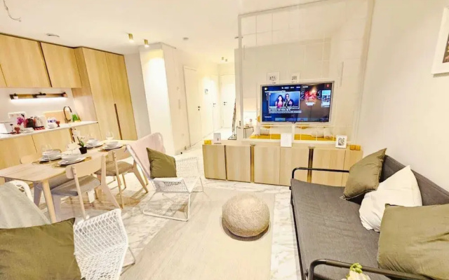 Cosy Terrace Studio close to city center