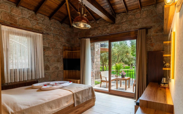 Assos Park Hotel