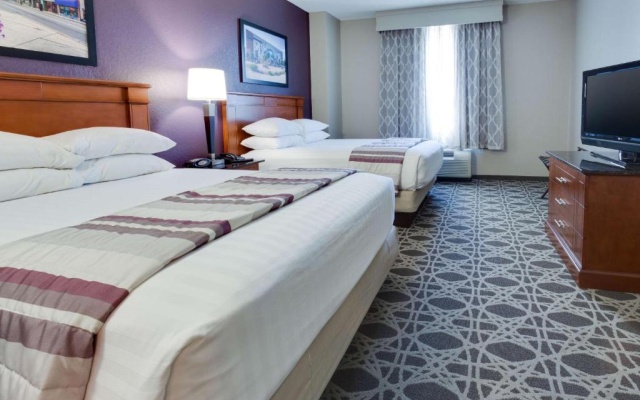Drury Inn & Suites Middletown Franklin