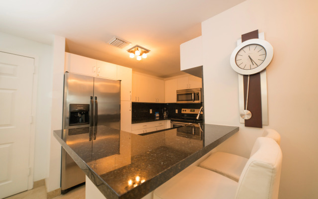 Fortune House Hotel Suites