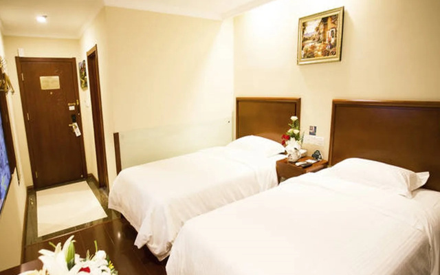 GreenTree Inn Zibo Zichuan District Flyover Business Hotel