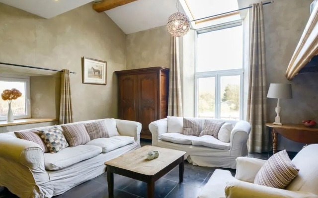 Magnificent Holiday Home in Manhay With Fenced Garden