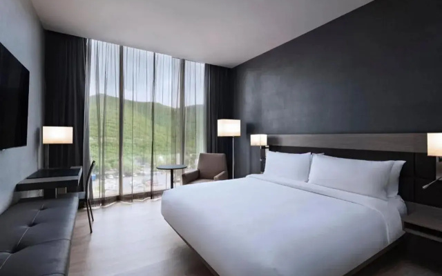 AC Hotel by Marriott Monterrey Valle