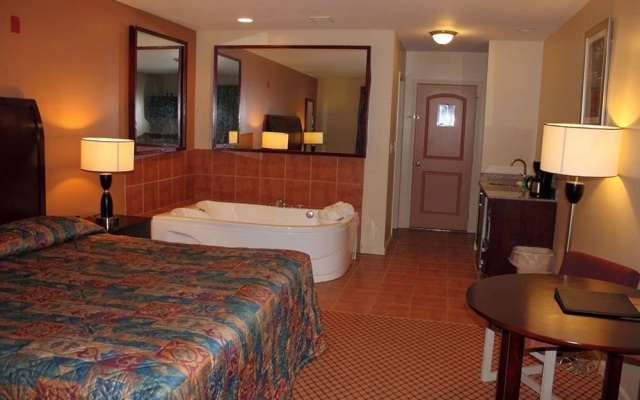 Loyalty Inn - Wisconsin Dells