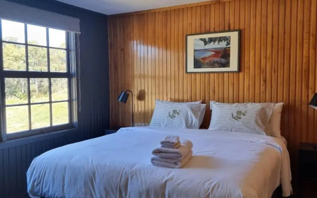 Great Lake Hotel
