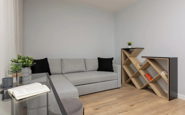 Studio Near Manufaktura Łódź by Renters