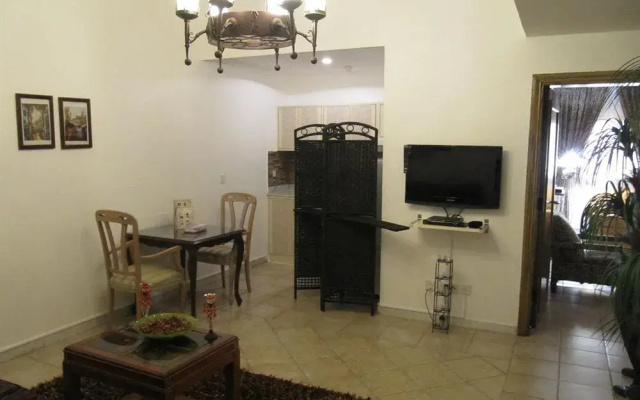 Alfursan Almotahida Hotel Alhamraa dist