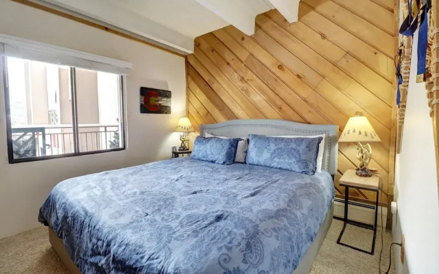 Great Mountain Views Short Walk to Lift Cozy Condo - PG201 by Redawning