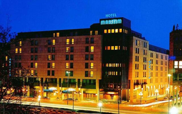 Maritim Hotel Nürnberg вид на фасад