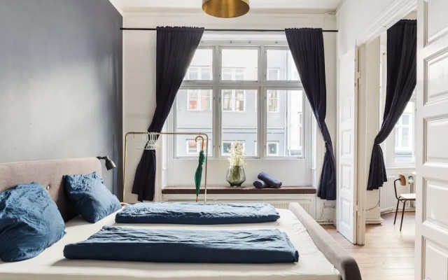 102M apt. Heart of copenhagen · 100M to the metro