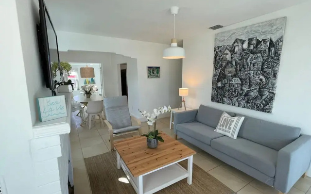 Cozy and super location 2 BR