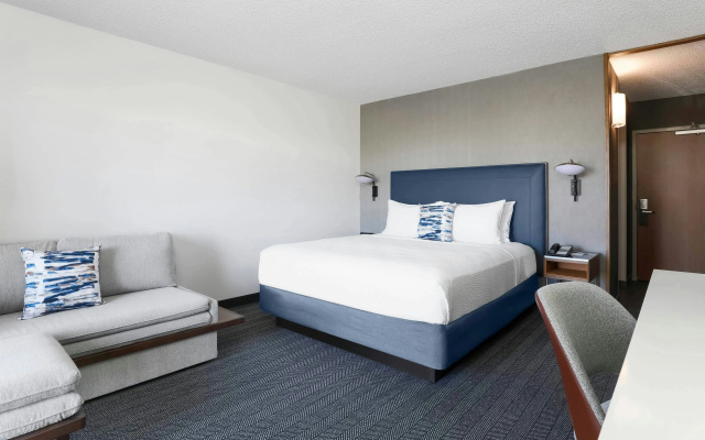Courtyard by Marriott Tucson Airport