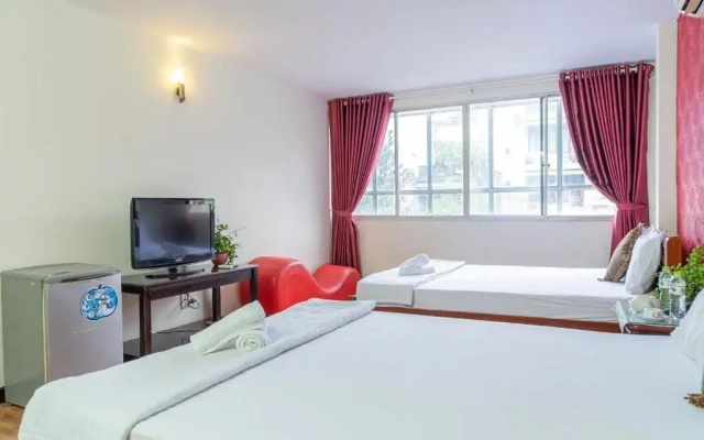Long Son Hotel