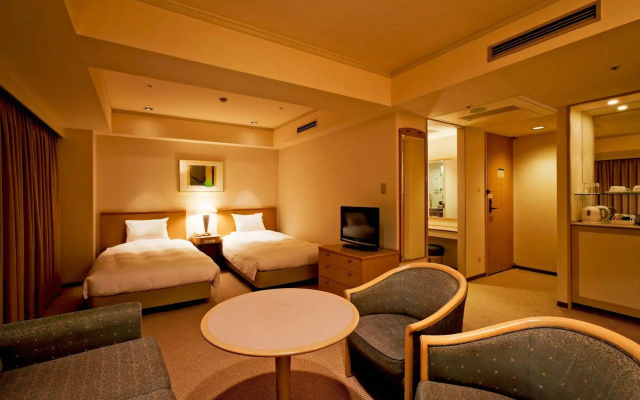 Century Royal Hotel