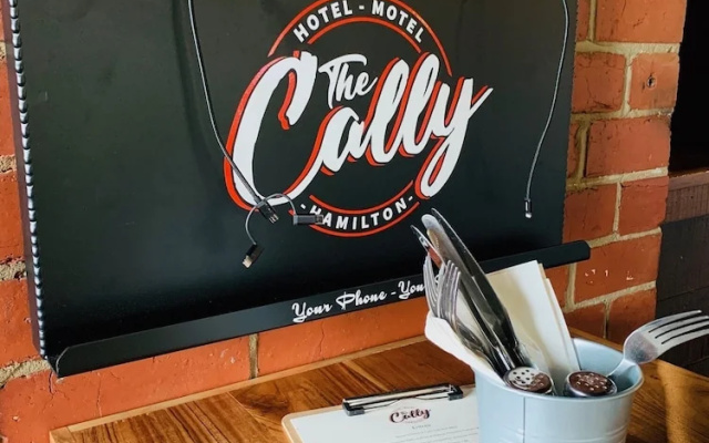 Caledonian Hotel Motel