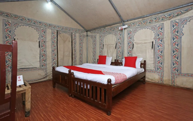 OYO 10981 Hotel Jungle Camp