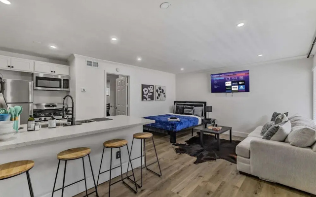 1BD Montrose Living Prime Location Comfy Beds