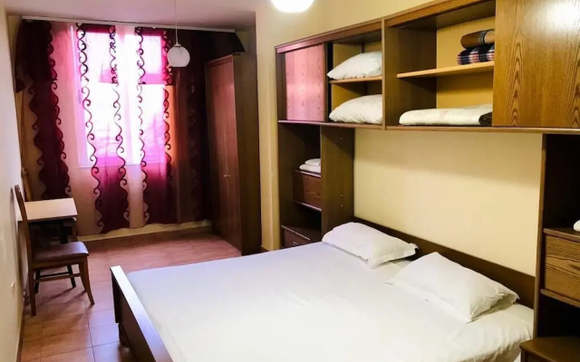 Room-enki's Guesthouse Tirana